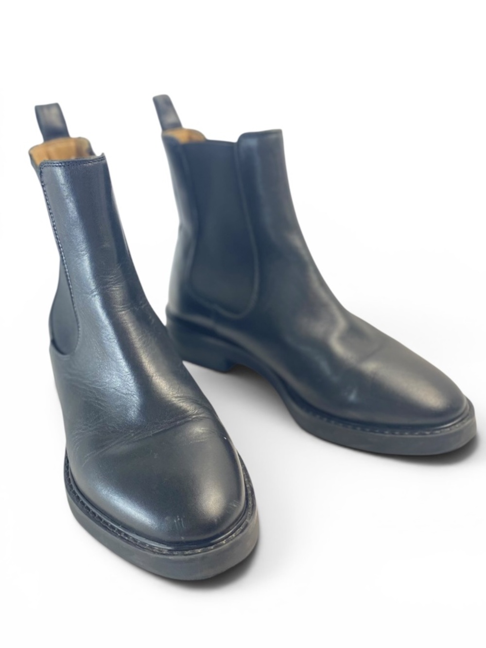 & Other Stories Leather Chelsea Ankle Boots Almond Toe Box in Black Size 7